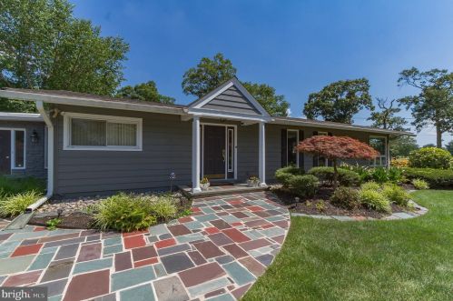 1014 Thomas Ave, Riverton NJ  08077-2321 exterior