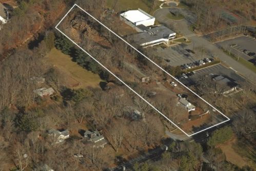178 Montauk Hwy, Speonk, NY 11972