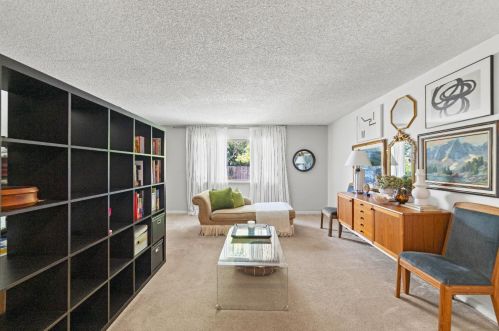 1012 Cottonwood St, Woodland CA  95695-4317 exterior