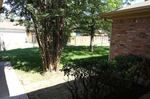 4331 Cinnabar Dr, Dallas TX  75227-1709 exterior