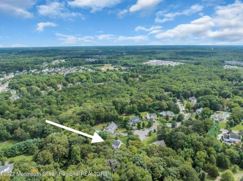 8 Bailey Ct, Jackson Twp NJ  08527-4459 exterior