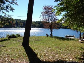 54 Lk Vw Dr, Woodstock CT  06281-2014 exterior
