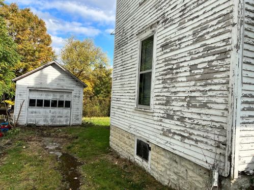 143 High St, Greenville, PA 16125-2321