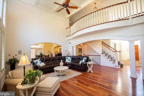 108 Gift Cir, Prospectville PA 19002-2732 exterior