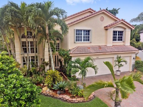 17800 34th Ct, Hollywood, FL 33029-1670
