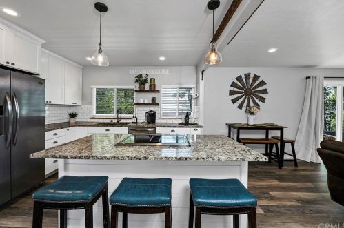 125 Lange St, Lakeport, CA 95453-3219