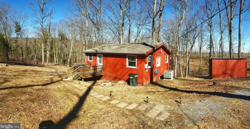 77 Whistler Ln, Hedgesville, WV 25427-6911