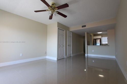 2620 76th St, Hialeah, FL 33016-5647