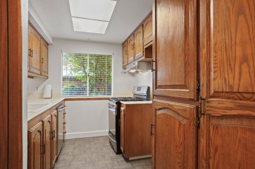 6423 Wexford Cir, Citrus Heights CA  95621-4923 exterior