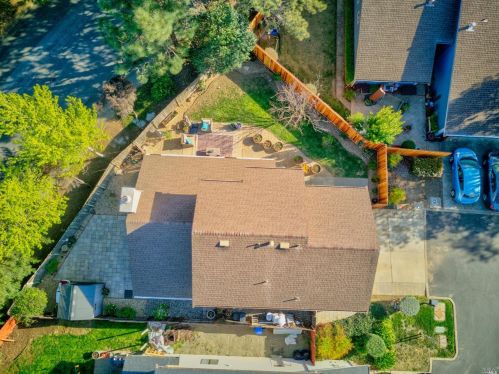 427 Myrtle Ct, Benicia CA  94510-1451 exterior