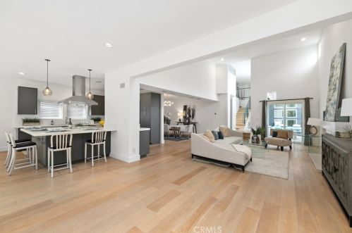 3308 Pacific Ave, Manhattan Beach CA  90266-3518 exterior