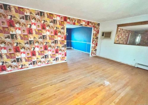 4 Mountainside Rd, Warwick NY  10990-2237 exterior