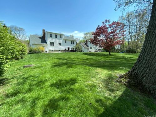 20 Primrose Ave, Scarsdale, NY 10583-6604