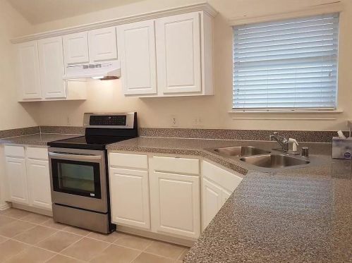 1622 Myrtle Dr, Oak Point TX  75068-6300 exterior