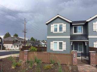 21052 High Desert Ln, Bend, OR 97701-7095