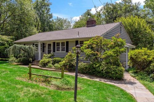 68 Frame Rd, Briarcliff, NY 10510-2608