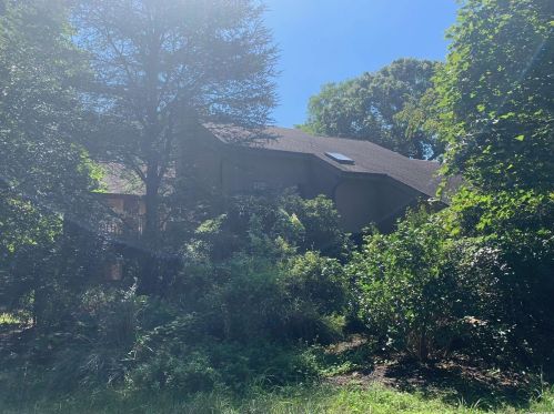 27 Ravine Rd, Miller Place, NY 11764-1428
