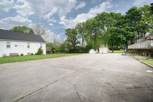 12 New St, Liberty Township OH  45036 exterior