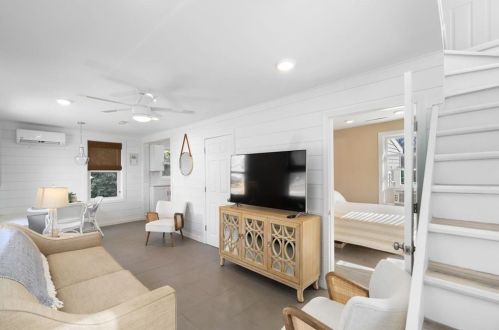 836 Point Judith Rd, South Kingstown RI  02882-5174 exterior