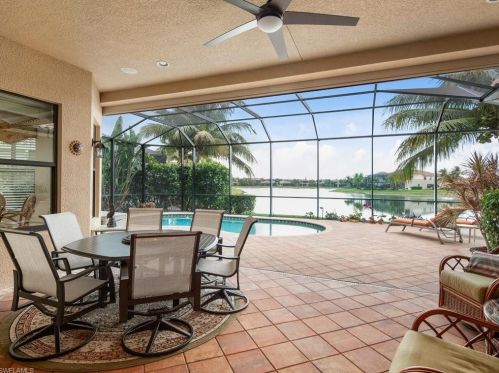 3225 Atlantic Cir, Naples FL 34119-8636 exterior