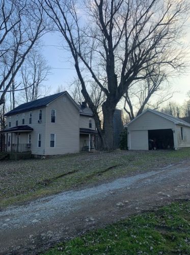 20 Carter Ln, Mc Donald, PA 15057-3049