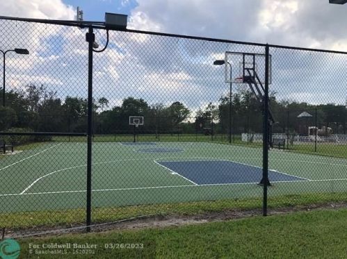 10676 Hartwick Dr, Fort Pierce FL  34987-1923 exterior
