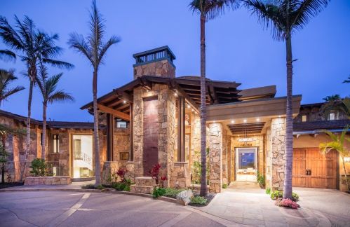 5305 Carlsbad Blvd, Carlsbad CA 92008-4416 exterior