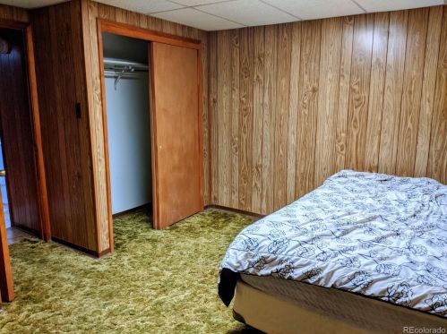 381 Scranton St, Denver CO 80011-8422 exterior