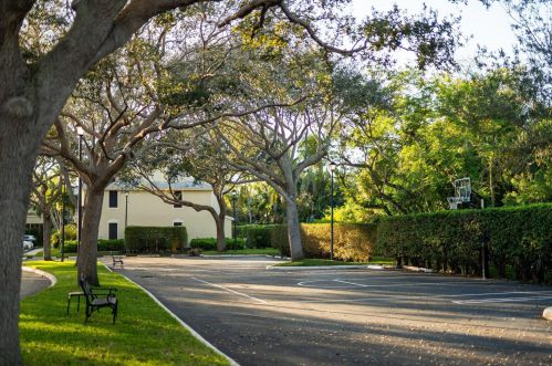 828 Kokomo Key Ln, Delray Beach FL  33483-6027 exterior
