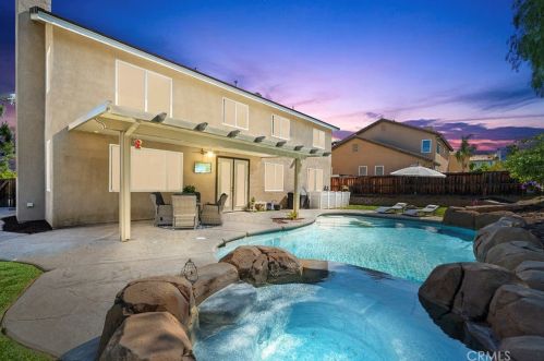 30770 Grand View Cir, Temecula CA  92591-7293 exterior