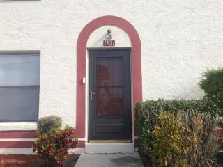 1631 Long Ridge Ct, Orlando, FL 32807-4264