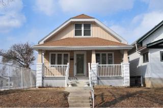 6700 Moltke Ave, Milwaukee, WI 53210-1353
