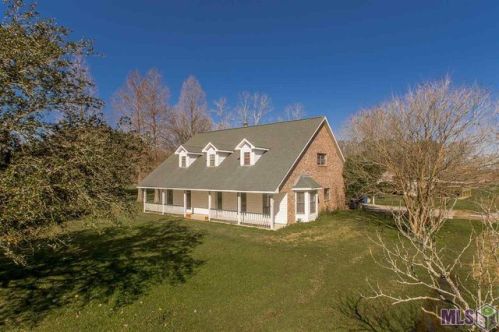 10480 Bueche Rd, Erwinville, LA 70729-2134