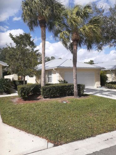 1625 Waterfall Blvd, Palm City, FL 34990-4772