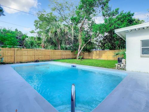 70 Griggs Ave, Casselberry, FL 32707-2912