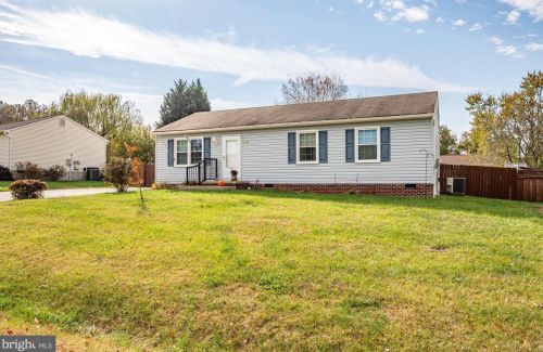 10704 White Pine Ln, Fredericksburg, VA 22407-7323
