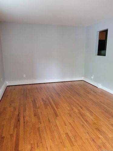 75 Poplar Ln, Middletown NY  10941-1354 exterior