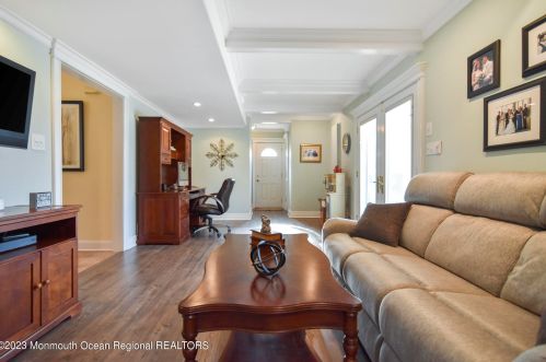 16 Galway Dr, Hazlet NJ  07730-1112 exterior