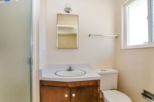 940 Marlesta Rd, Pinole CA  94564-2609 exterior