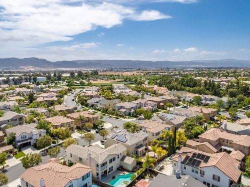 28926 Kennebunk Ct, Temecula CA  92591-7534 exterior