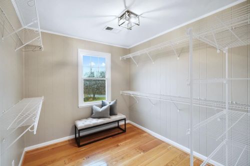 3261 Hardisty Ave, Cincinnati OH 45208-3006 exterior