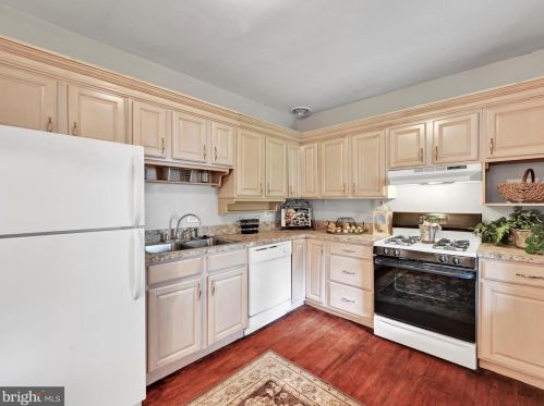 12 2 St, Lemoyne PA  17043-1002 exterior