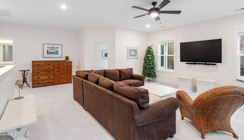 2 Faculty Dr, Beaufort SC  29907-2528 exterior