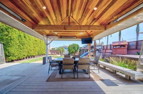 1740 Hickory Ave, Torrance, CA 90503-7220