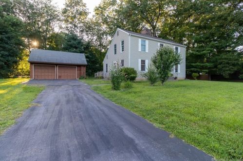 223 Carriage Way, Windsor, CT 06095-2018