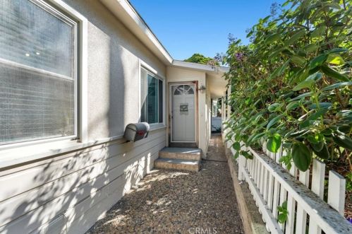 609 35th St, Manhattan Beach CA  90266-3427 exterior