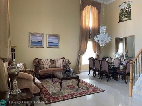 1902 137th Ter, Hollywood, FL 33028-2611