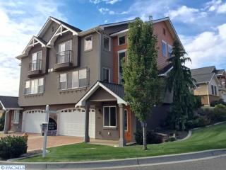 3165 Willow Pointe Dr, Richland, WA 99354-2614