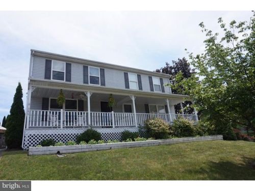 386 Donofrio Dr, Downingtown, PA 19335-2862