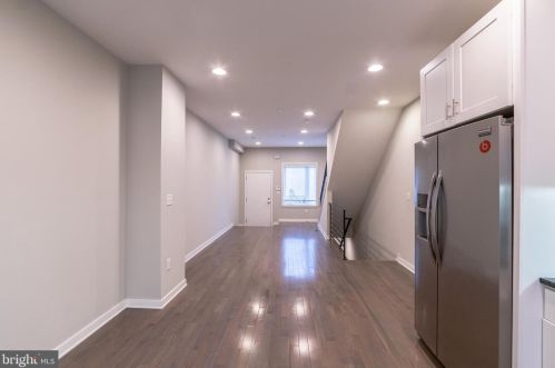 1203 Bucknell St, Philadelphia PA  19146-4120 exterior